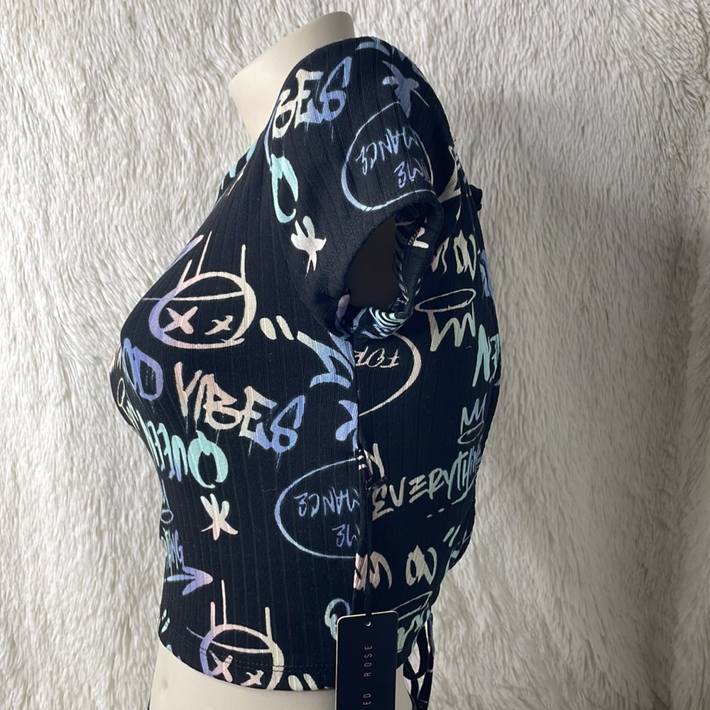 Crop Top With Graphics And Open/Tie Back - Picture 4 of 5